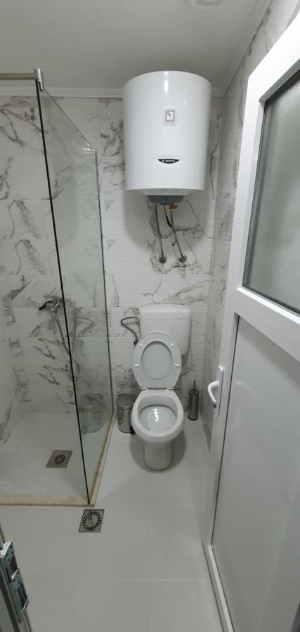 Cozzy Apartment Near The Aiport Podgorica Bagian luar foto